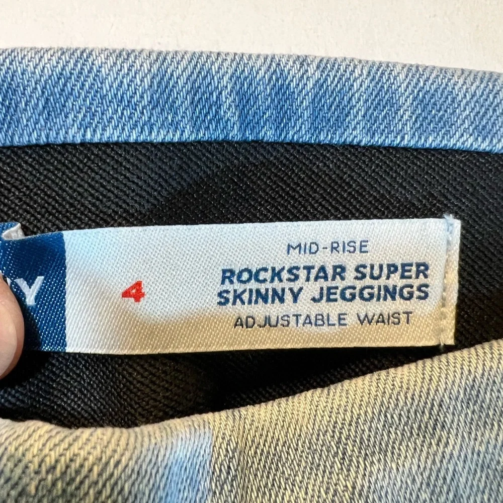 Old Navy Rockstar mid-rise super skinny denim leggings size 4 NWT - Picture 3 of 4